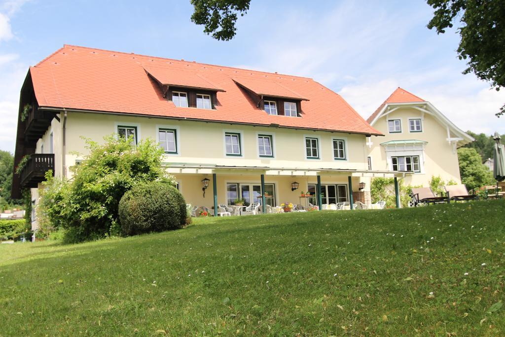 Landhaus Strussnighof Пёрчах-ам-Вёртерзе Экстерьер фото